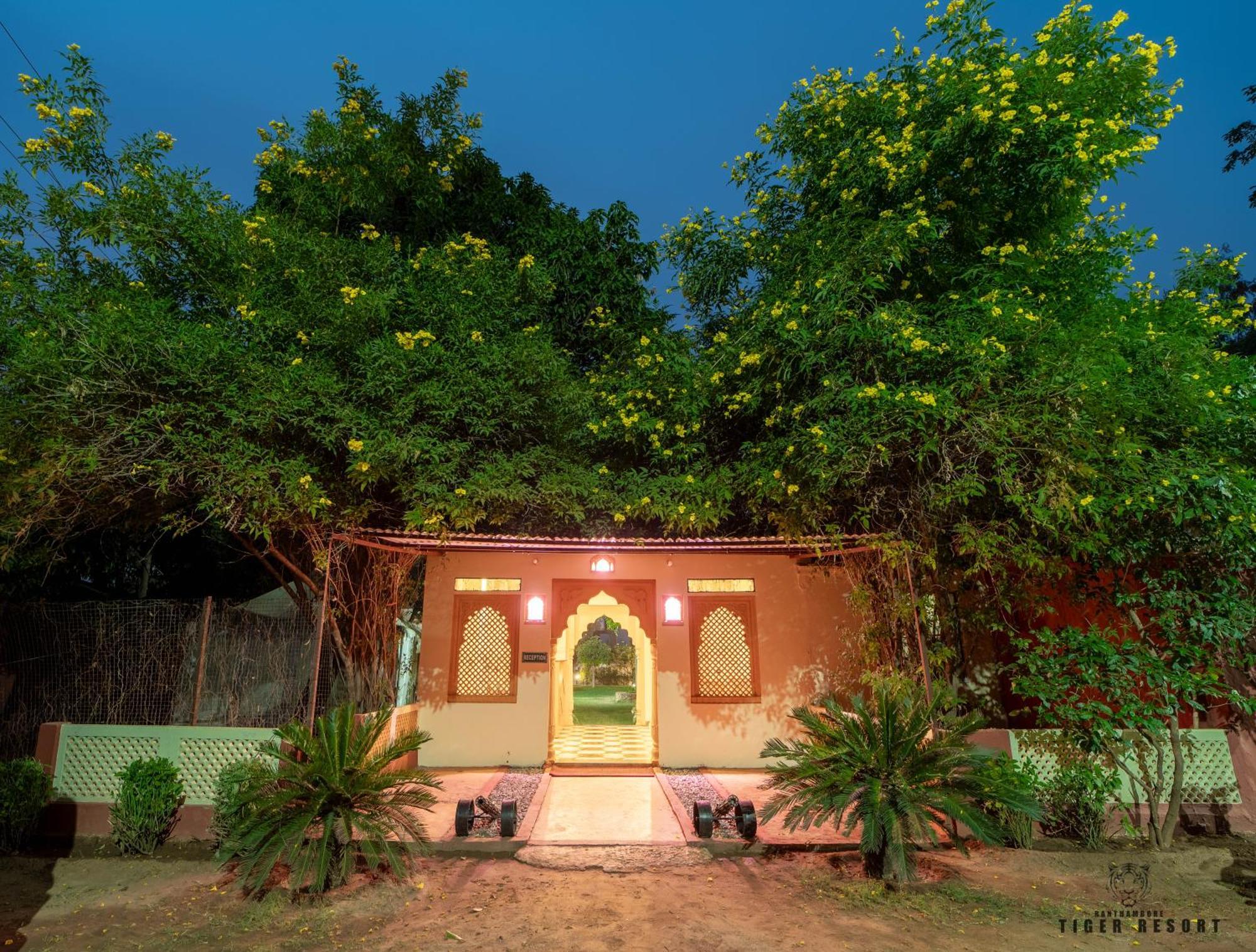 Ranthambore Tiger Resort Sawai Madhopur Zewnętrze zdjęcie