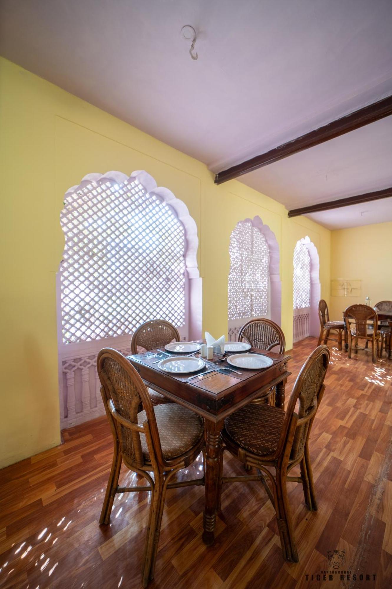 Ranthambore Tiger Resort Sawai Madhopur Zewnętrze zdjęcie