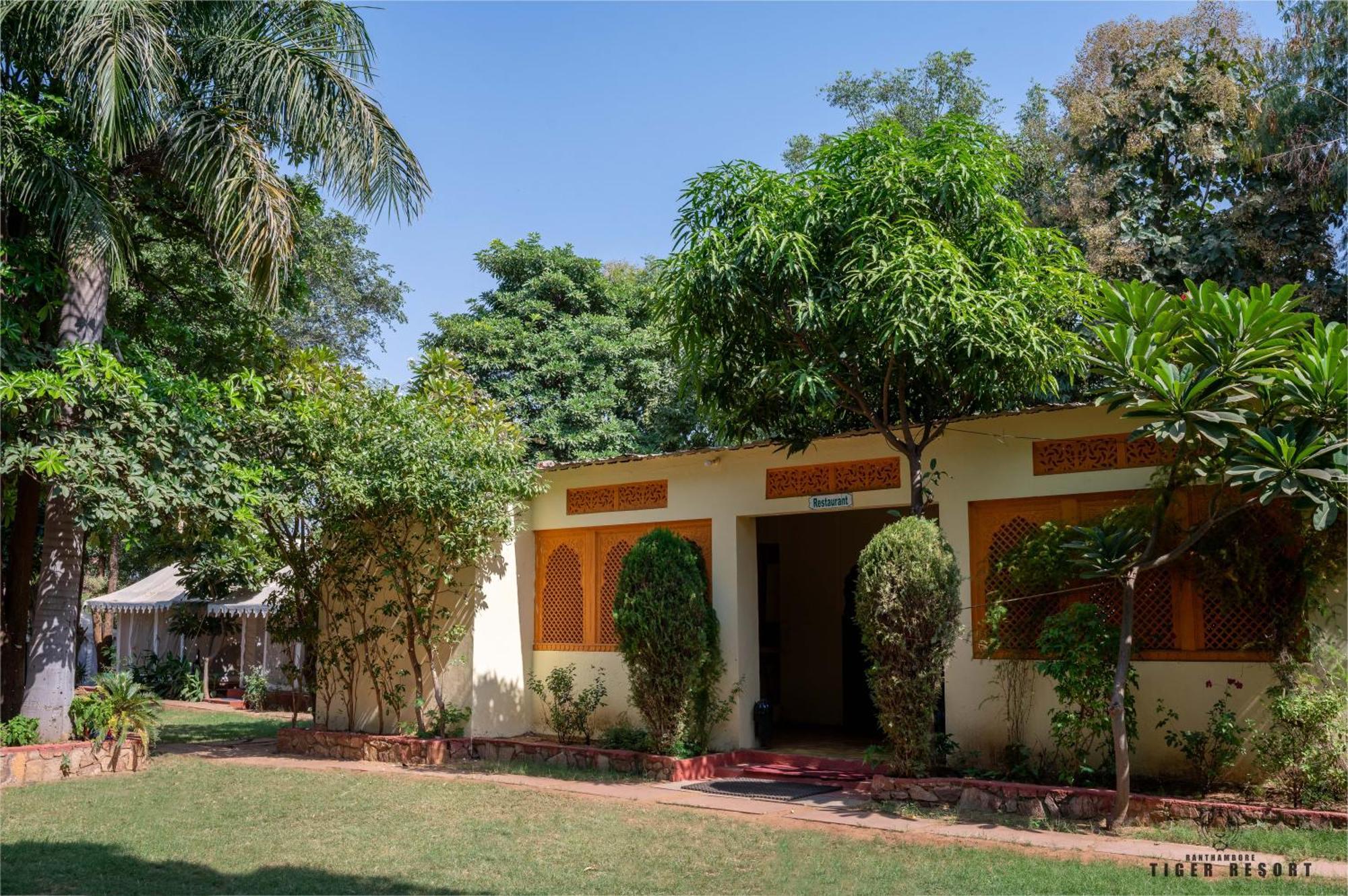 Ranthambore Tiger Resort Sawai Madhopur Zewnętrze zdjęcie
